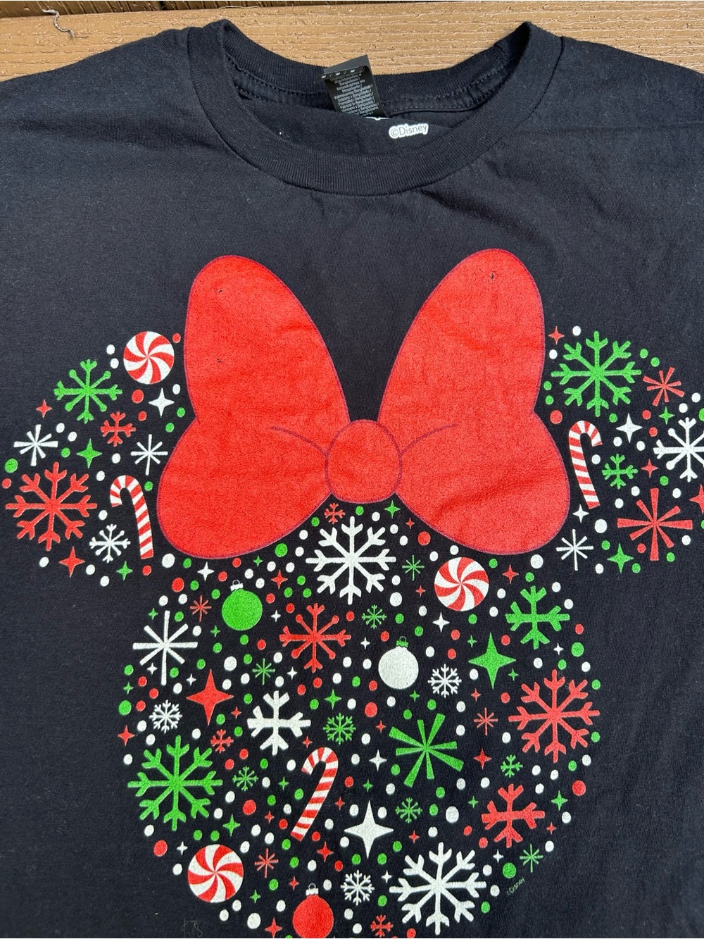 Official Disney Tee Holiday Minnie Mouse